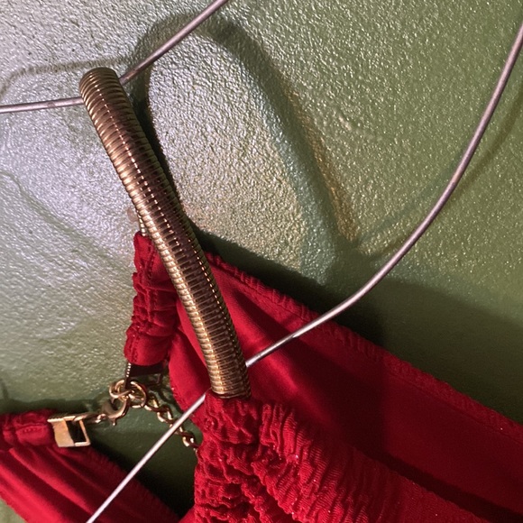 Red formal - Picture 2 of 5